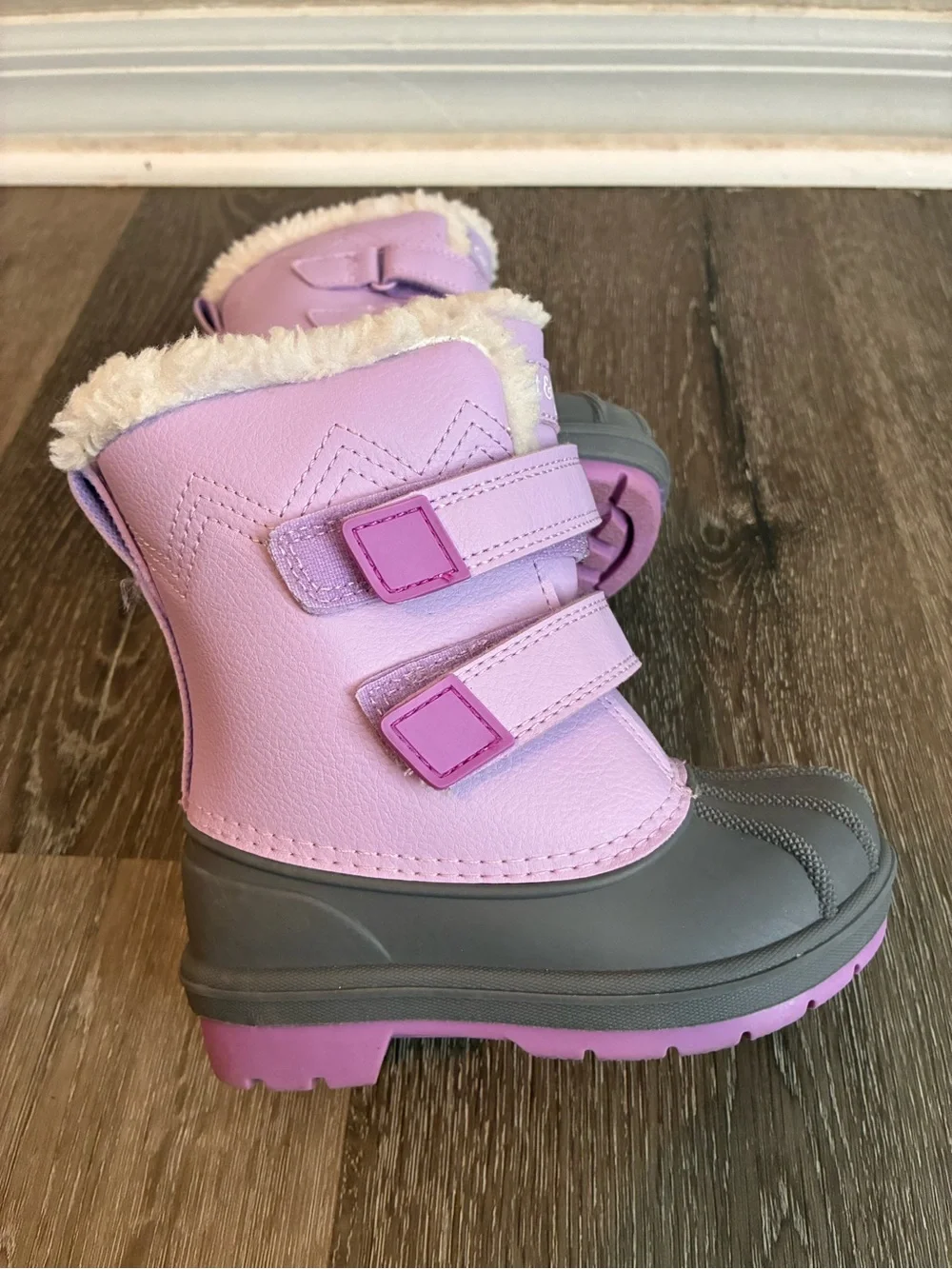 Cat & Jack Denver Faux Fur Waterproof Winter Boots SZ 7 Kids NWOT Purple Outdoor